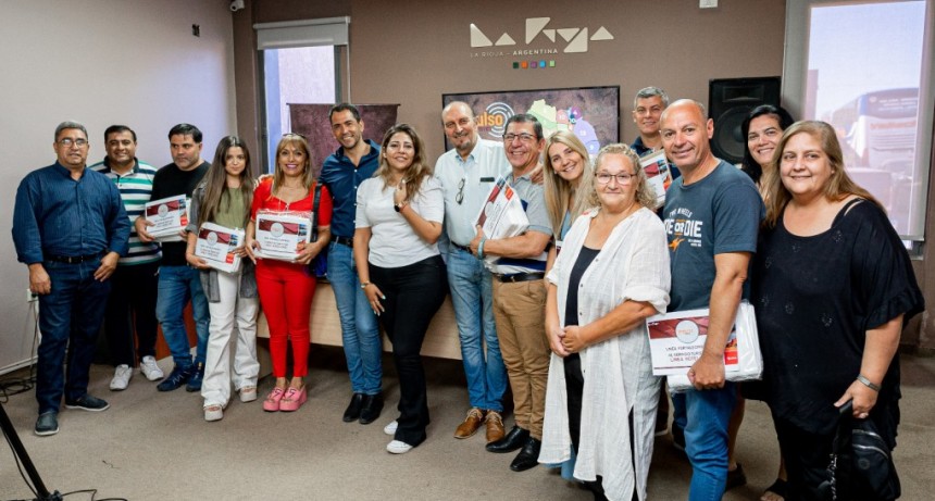 SE HIZO LA 2DA ENTREGA DE “ROPA BLANCA” A PRESTADORES DE SERVICIOS TURÍSTICOS DEL SECTOR HOTELERO