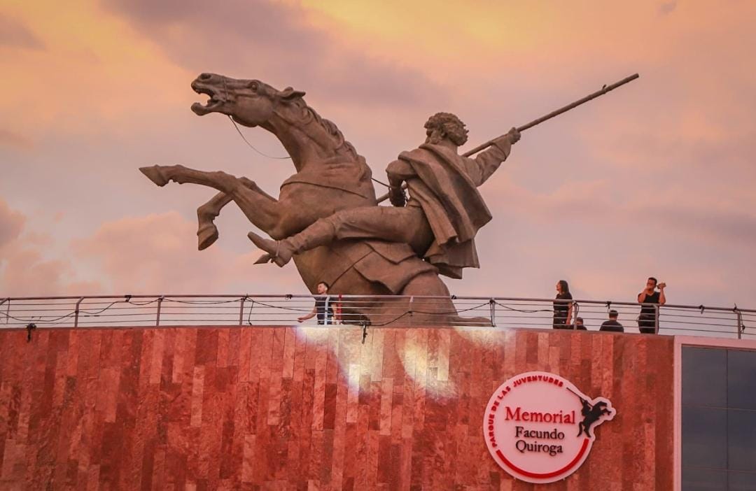  INVITAN A VISITAR EL MEMORIAL DEL FEDERALISMO