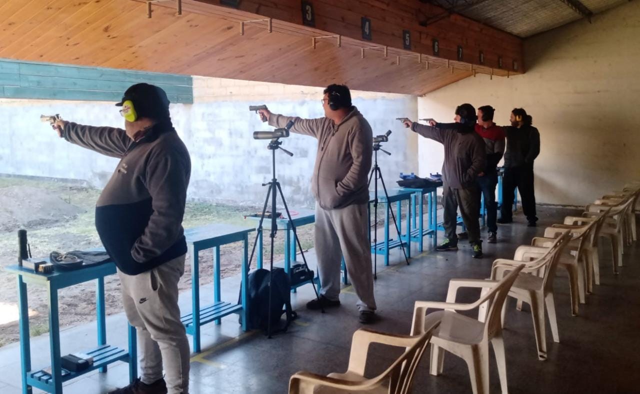 TIRO DEPORTIVO: CIERRE DE MES A PURA ACCIÓN EN EL POLÍGONO
