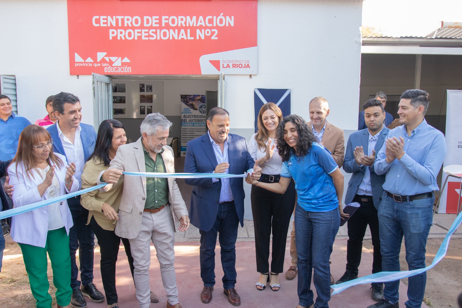 EL GOBERNADOR RICARDO QUINTELA DEJÓ INAUGURADO EL CENTRO DE FORMACIÓN PROFESIONAL N° 2