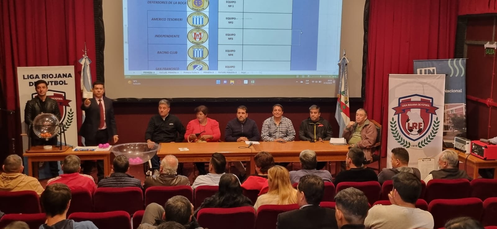 EL GOBERNADOR RICARDO QUINTELA SE COMPROMETIÓ A SEGUIR CONSTRUYENDO MÁS HOGARES Y GENERAR MÁS EMPLEO