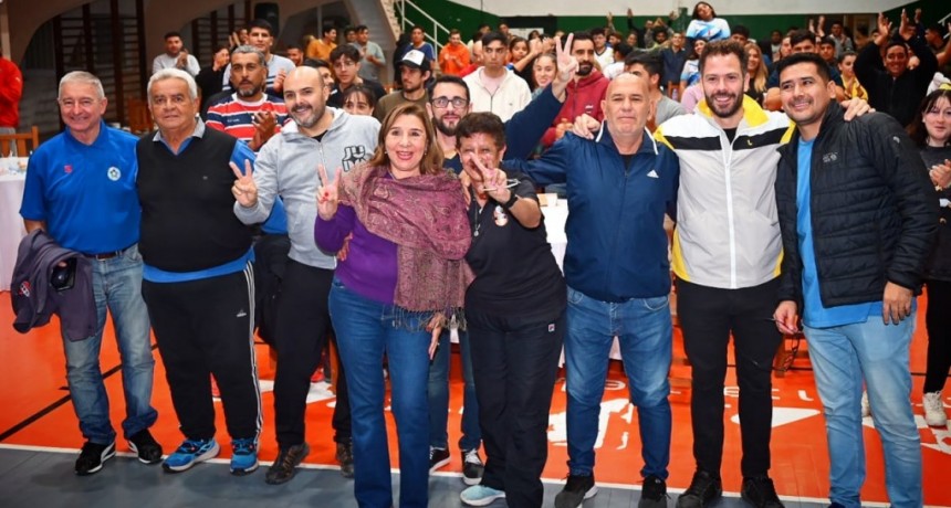 GONZALO BECERRA CON REFERENTES DEL DEPORTE RIOJANO