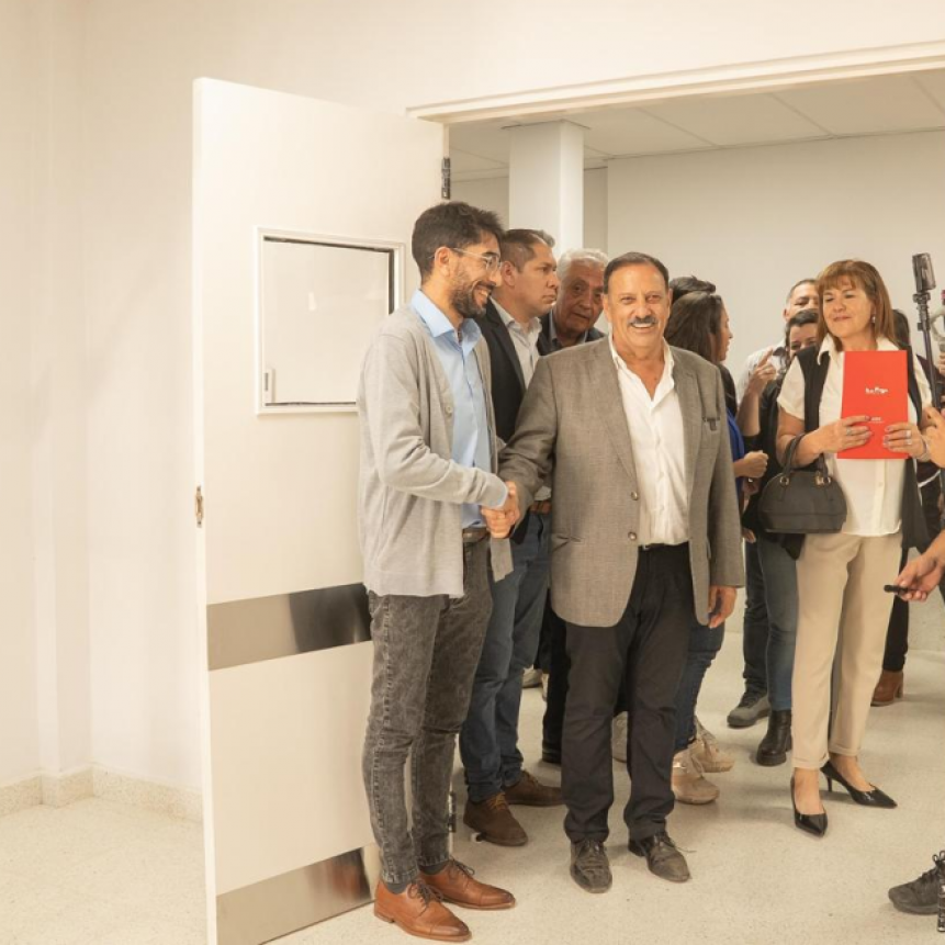 QUINTELA INAUGURÓ EL RENOVADO HOSPITAL DE CATUNA
