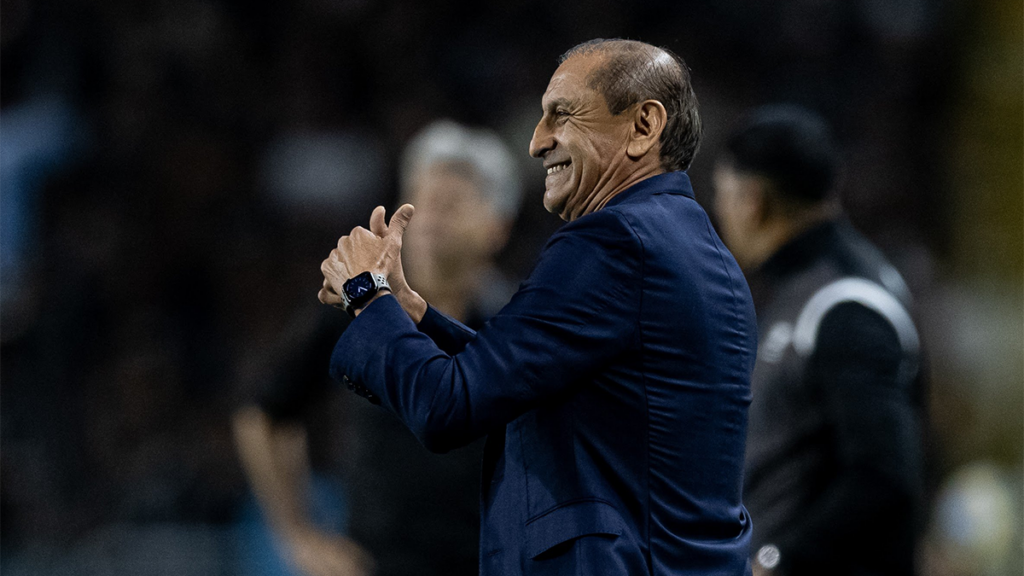 CORINTHIANS DESPIDIÓ A RAMÓN DIAZ