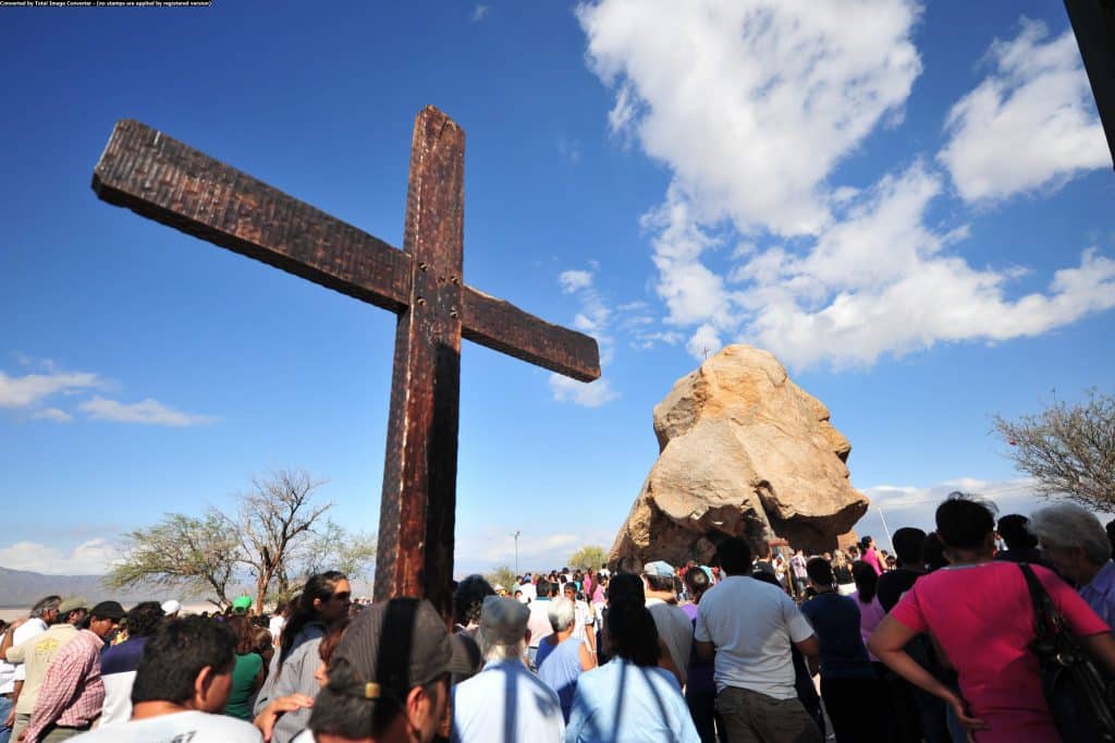 UNA MULTITUD VISITÓ EL SEÑOR DE LA PEÑA