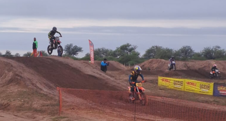 EXITOSO INICIO DE TEMPORADA DEL MOTOCROSS DEL NOA EN LA RIOJA