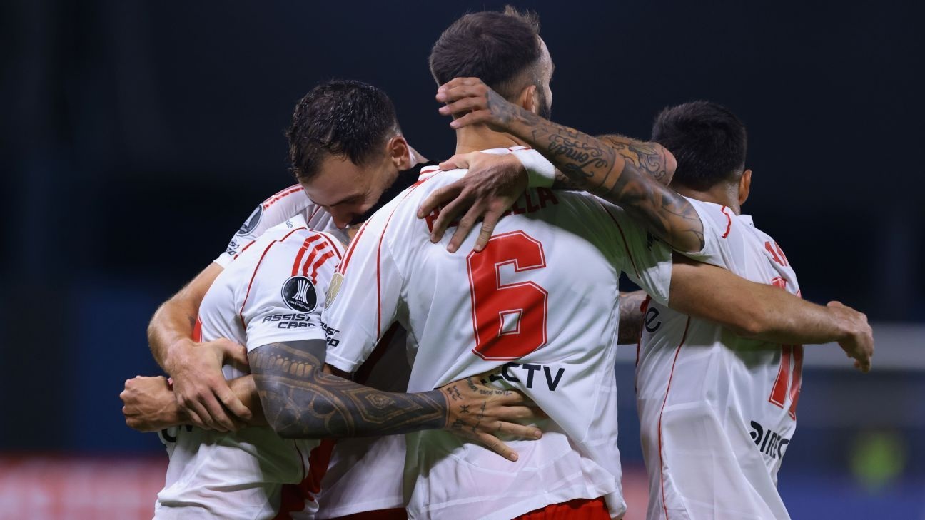 RIVER SACÓ UN EMPATE ANTE INDEPENDIENTE DEL VALLE Y ES LIDER DE SU GRUPO
