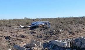 CAYÓ UNA AVIONETA EN RIO NEGRO: UN MUERTO Y DOS HERIDOS