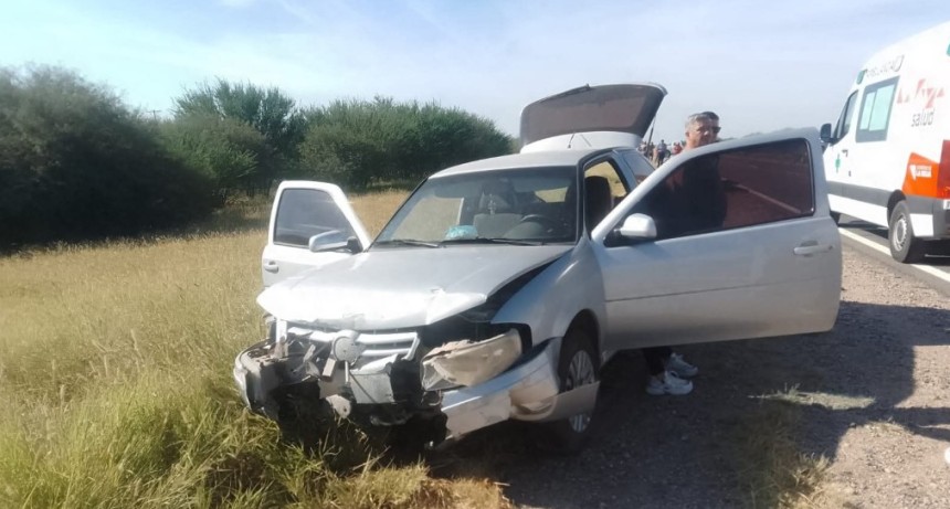 RUTA 38: CHOQUE ENTRE UN AUTO Y UN CARRO DESPRENDIDO DE UNA MOTO