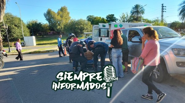 GRAVE SINIESTRO VIAL EN AVENIDA SAN FRANCISCO : UN MOTOCICLISTA SUFRI&Oacute; LESIONES GRAVES 