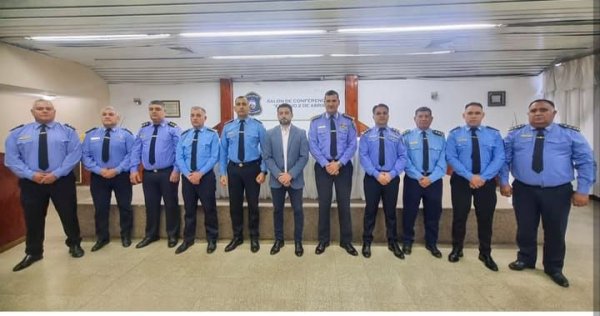 ASUMIERON LOS NUEVOS JEFES DE LAS REGIONALES DE LA POLICIA DE LA PROVINCIA