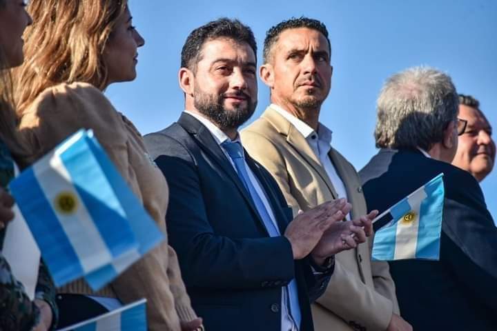 EL MINISTRO ZÁRATE PARTICIPÓ DEL ACTO POR LOS 213 AÑOS DE LA REVOLUCIÓN DE MAYO 