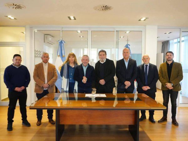 EL MUNICIPIO CAPITALINO FIRM&Oacute; UN CONVENIO CON EL BANCO RIOJA PARA PAGO DE TASAS E IMPUESTOS EN CUOTAS SIN INTER&Eacute;S 