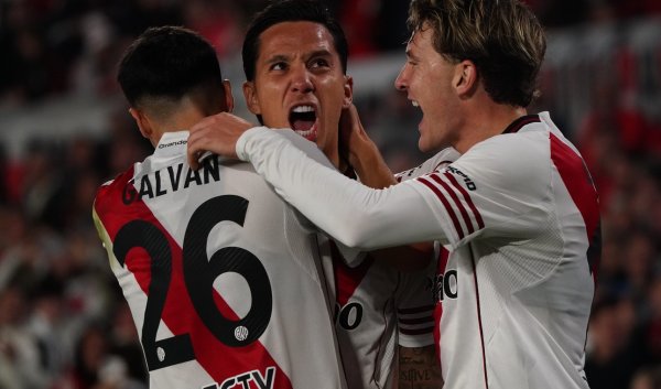 RIVER LE GAN&Oacute; A GIMNASIA Y SE METI&Oacute; EN SEMIFIANALES