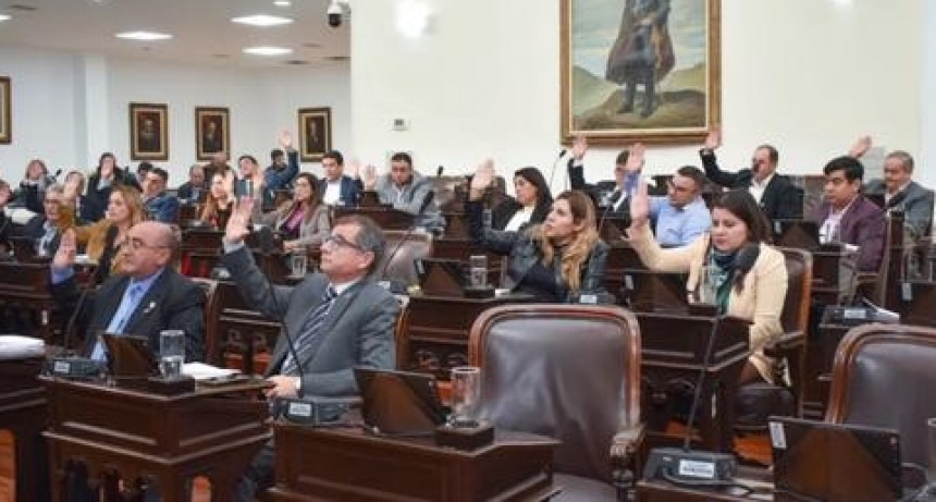 AGENTES ESTATALES ESTARÁN OBLIGADOS A FORMARSE EN DERECHOS HUMANOS