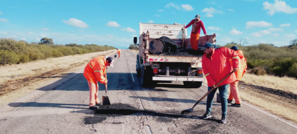 VIALIDAD INTENSIFICA OBRAS Y MANTENIMIENTO EN RUTAS DE TODA LA PROVINCIA 