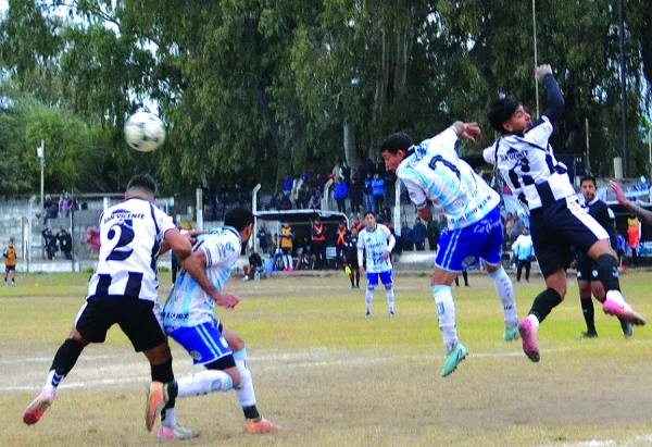 SAN VICENTE LE GAN&Oacute; A TESORIERI Y SUBI&Oacute; A LA CIMA DE LA TABLA