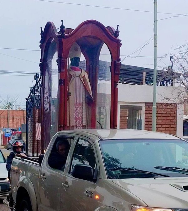 HIST&Oacute;RICA VISITA DE SAN NICOL&Aacute;S A LA UNLAR