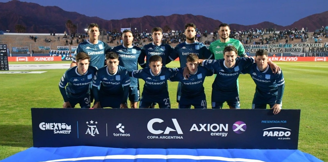 RACING VENCIÓ A SAN MARTIN DE SAN JUAN Y CLASIFICÓ A OCTAVOS DE LA COPA ARGENTINA