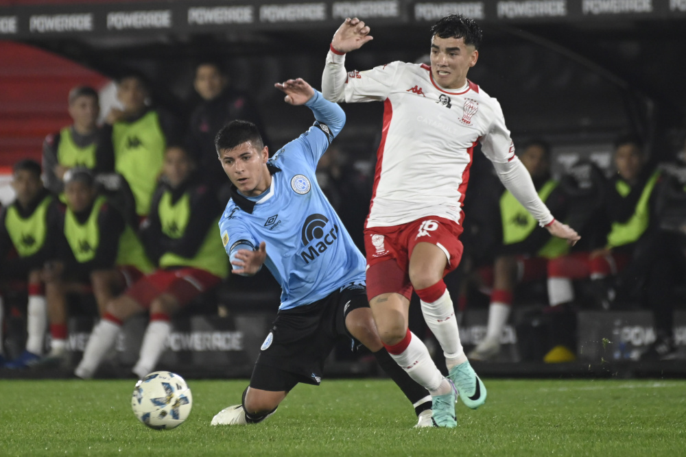 BELGRANO DEBUTÓ CON UNA GOLEADA ANTE HURACAN
