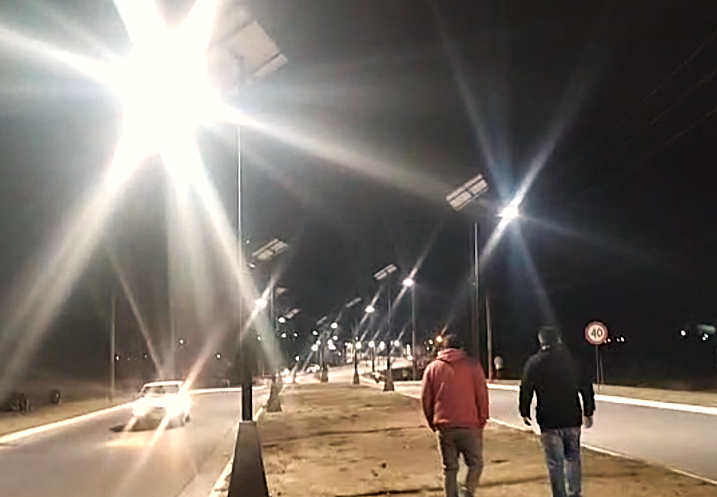 MUNICIPALIDAD Y EDELAR RENOVARON LUMINARIAS EN EL PUENTE DE AVENIDA CORONEL MONTES