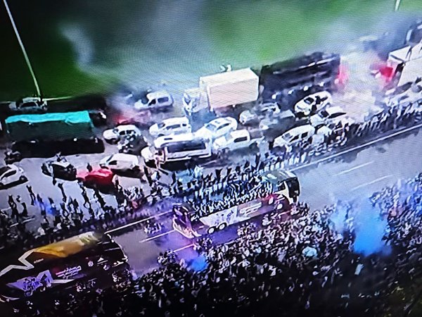 LA SELECCI&Oacute;N ARGENTINA ATERRIZ&Oacute; EN EZEIZA Y YA EST&Aacute; EN EL PA&Iacute;S