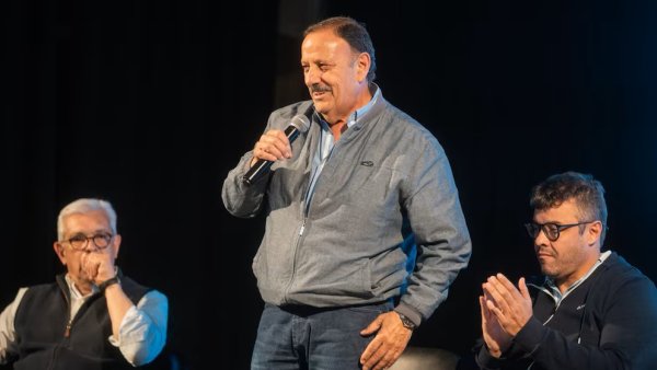 QUINTELA INVIT&Oacute; A KICILLOF Y M&Aacute;XIMO KIRCHNER PARA EL  ACTO DE ANGELELLI