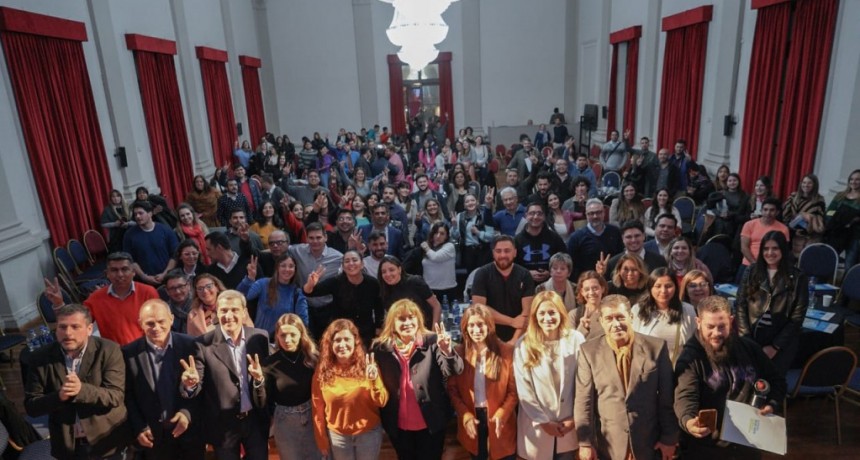 LOS PRECANDIDATOS DE UNIÓN POR LA PATRIA PARTICIPARON DEL PRIMER ENCUENTRO PROFESIONAL PARA EL DESARROLLO DE  POLITICAS PÚBLICAS