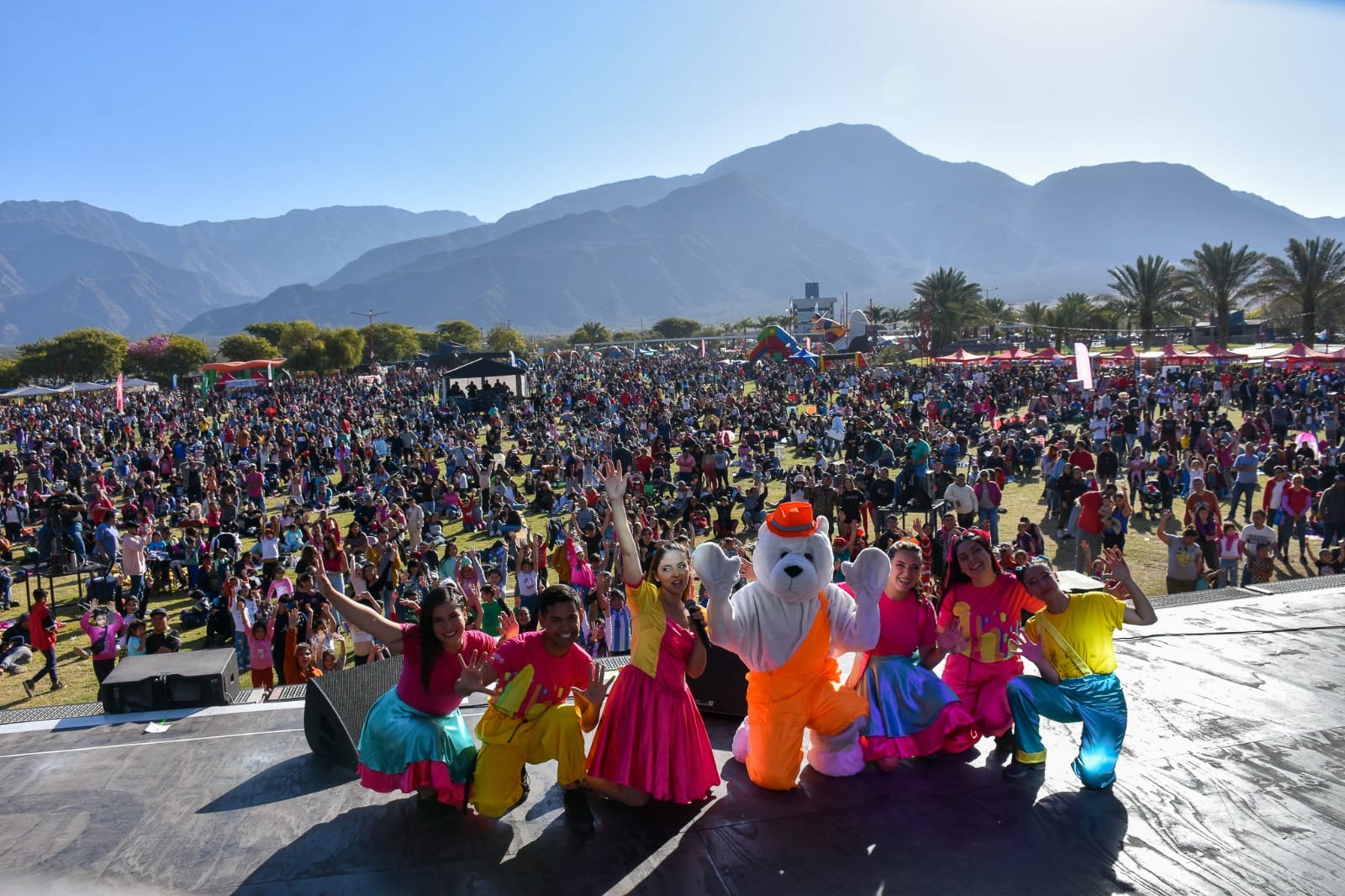 FESTIPEQUES LLEVÓ ALEGRIA AL PARQUE DE LA CIUDAD