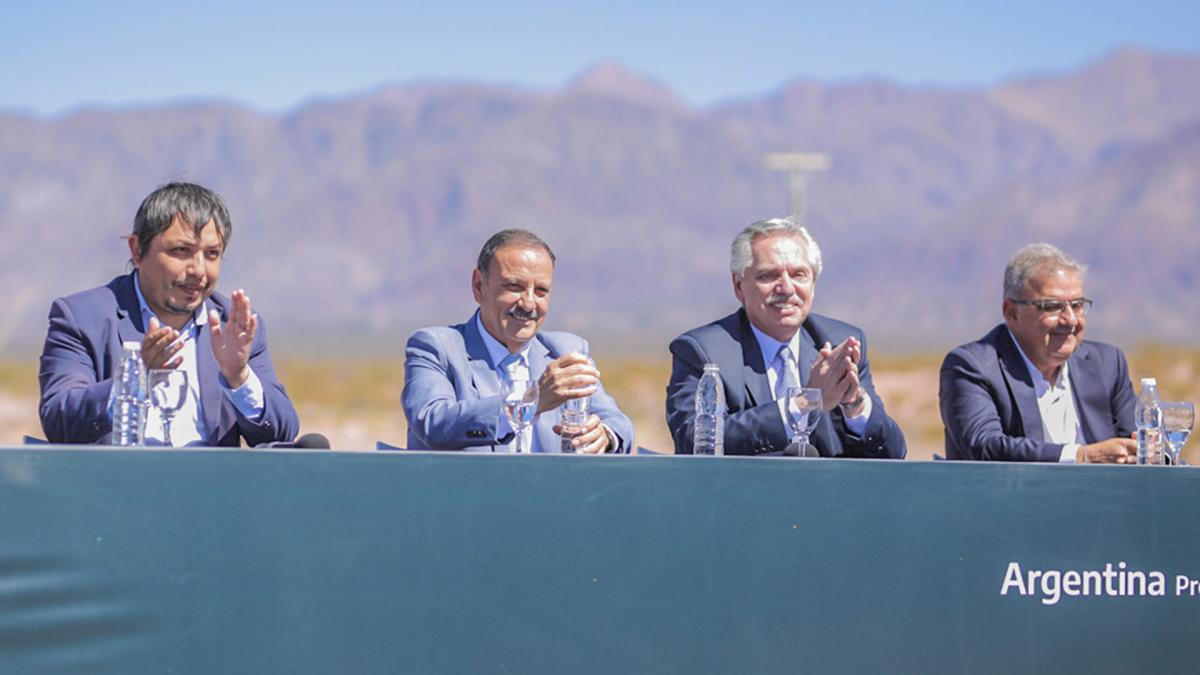 QUINTELA ACOMPAÑO A ALBERTO FERNÁNDEZ EN LA INAUGURACIÓN DE LA RUTA 3 EN CATAMARCA