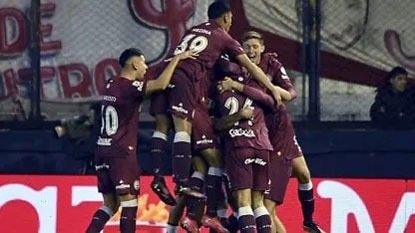 LANUS LE GANÓ A HURACAN CON DOS GOLAZOS Y SE METIÓ EN CUARTOS DE FINAL DE LA COPA ARGENTINA