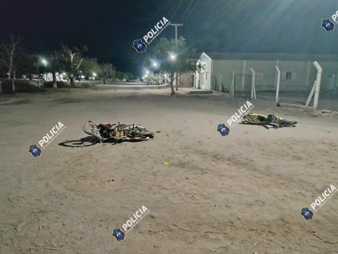 DOS MOTOCICLETAS CHOCARON DE FRENTE Y SUS CONDUCTORES SUFRIERON HERIDAS GRAVES