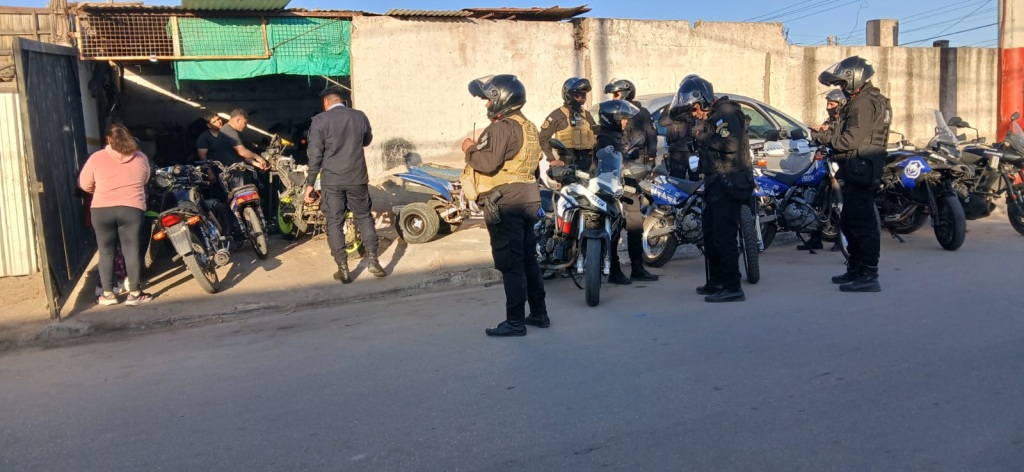 GOLPE A LA DELINCUENCIA DEJÓ DETENIDOS, MOTOS , DINERO Y DROGAS SECUESTRADAS