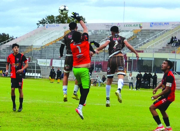 ANDINO EMPAT&Oacute; ANTE SAN FRANCISCO Y TODO SE DEFINE EN LA REVANCHA