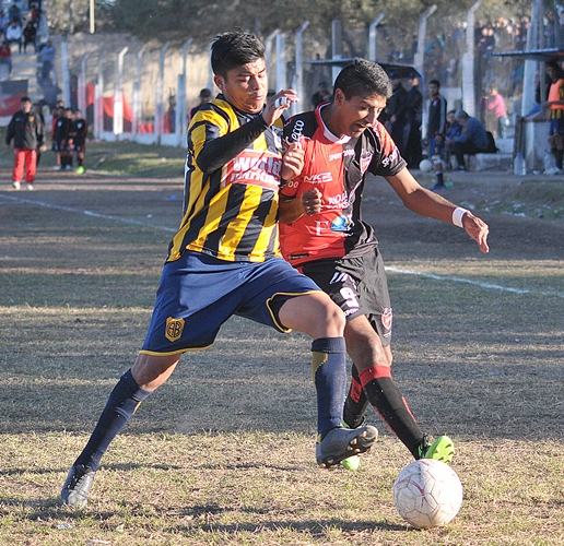DEFENSORES Y ANDINO ANIMAN LA PRIMERA FINAL DE LA LIGA RIOJANA