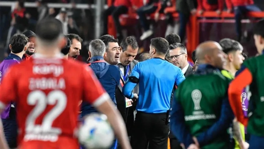 INDEPENDIENTE AFUERA DE LA SUDAMERICANA: LA U DE CHILE PASÓ DE RONDA TRAS LA BARBARIE