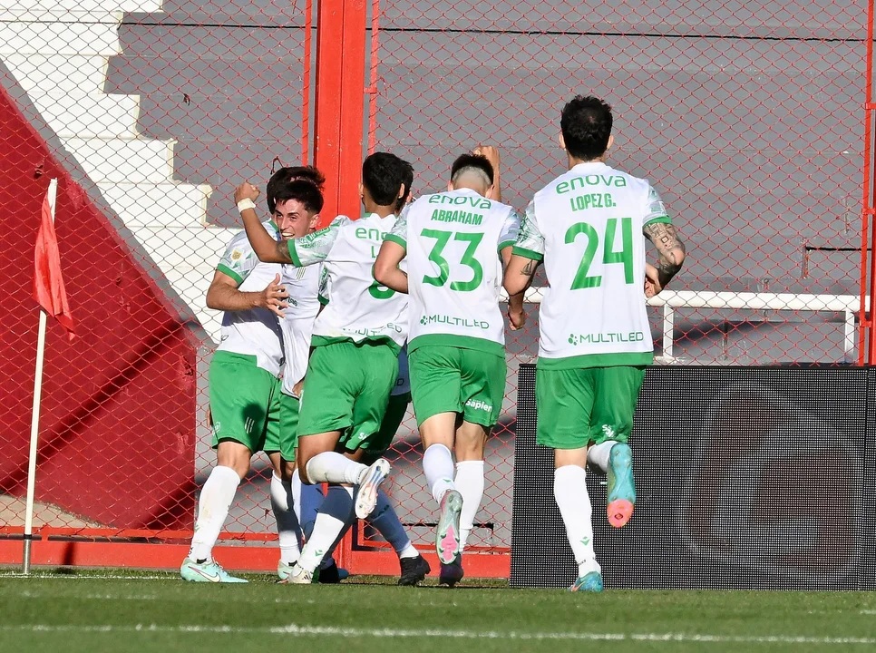 EL TALADRO LE GANÓ A INDEPENDIENTE Y SE LLEVÓ TRES PUNTOS DE ORO DE AVELLANEDA