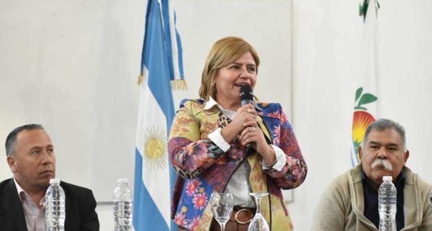 LA SENADORA CLARA VEGA JUNTO AL MOVIMIENTO SINDICAL 