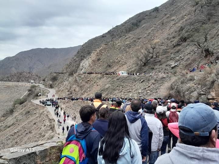 IMPRESIONANTE  CONVOCATORIA DE FIELES DE LA VIRGEN INDIA