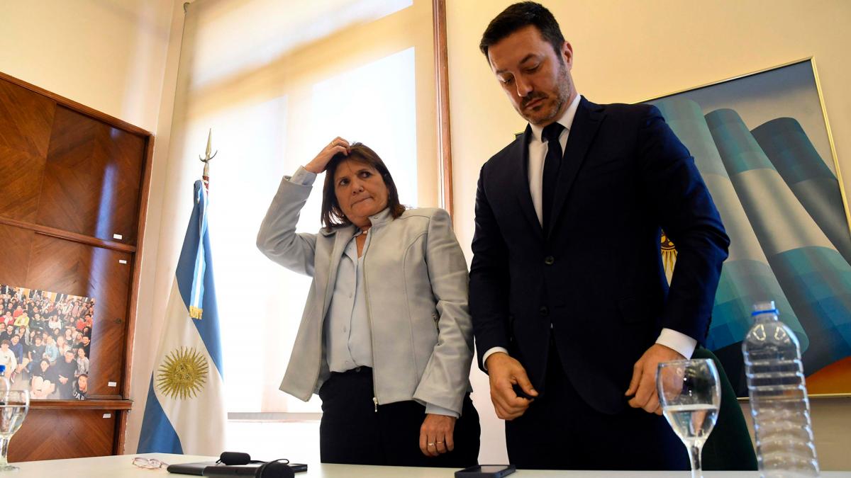 BULLRICH RESPALDÓ A MILEI Y JUNTO POR EL CAMBIO AVANZA A UNA RUPTURA TOTAL