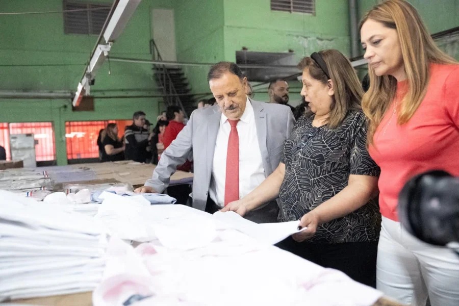 QUINTELA VISITÓ LAS INSTALACIONES DEL POLO TEXTIL COOPERATIVO