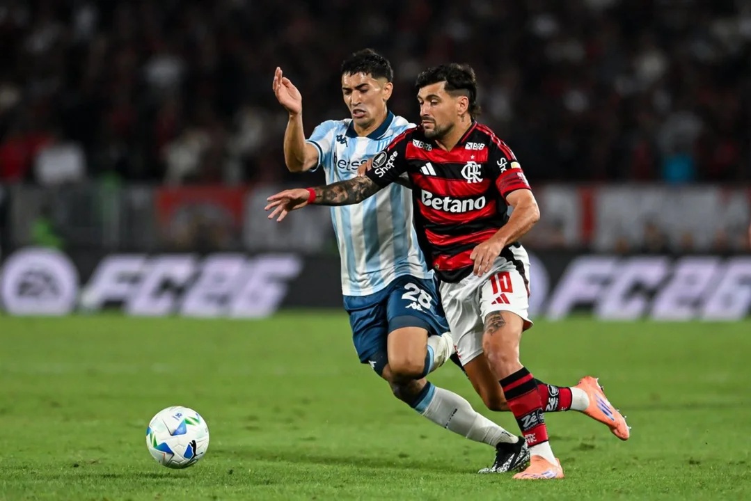 RACING PERDIÓ CON FLAMENGO EN EL FINAL Y BUSCARÁ REVERTIR EN LA REVANCHA