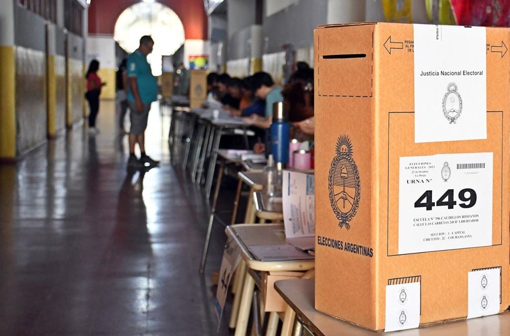 LAS ESCUELAS AFECTADAS POR LAS ELECCIONES NO TENDRÁN CLASES EL LUNES A LA MAÑANA