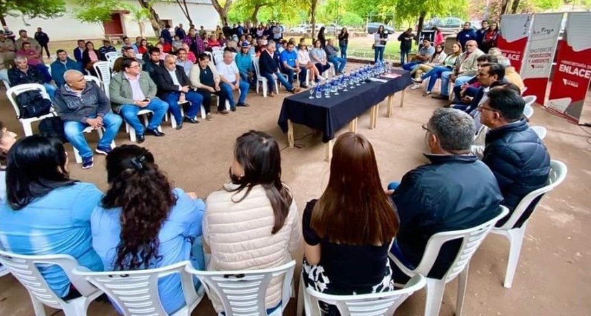 FIRMARÓN EL ACTA DE INICIO DE LA OBRA DE READECUACIÓN DEL SISTEMA DE RIESGO EN LOS SAUCES