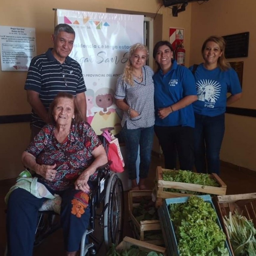 EL MOVIMIENTO EVITA ENTREGÓ COLABORACIÓN AL HOGAR 